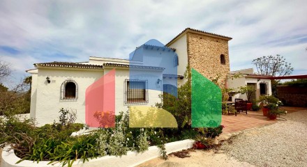 Вилла в Benissa ID F0397