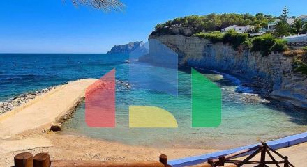 НОВАЯ РОСКОШНАЯ ВИЛЛА В БЕНИССЕ