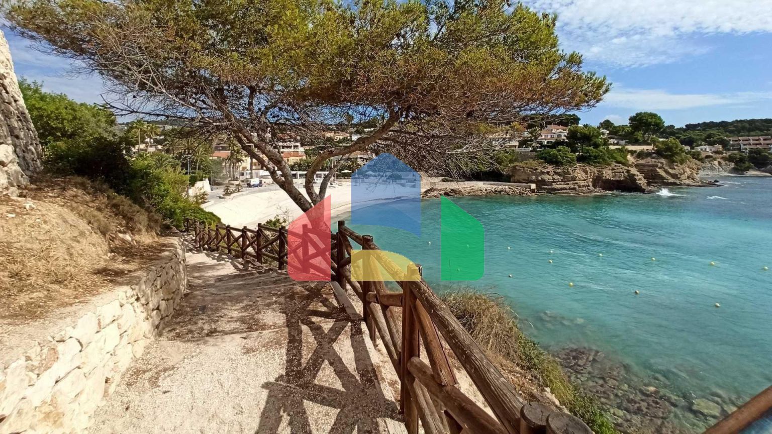 НОВАЯ ВИЛЛА С ВИДОМ НА МОРЕ В БЕНИССЕ