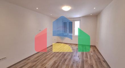 Residential - Condo/Apartment - Pula, Croatia - HR