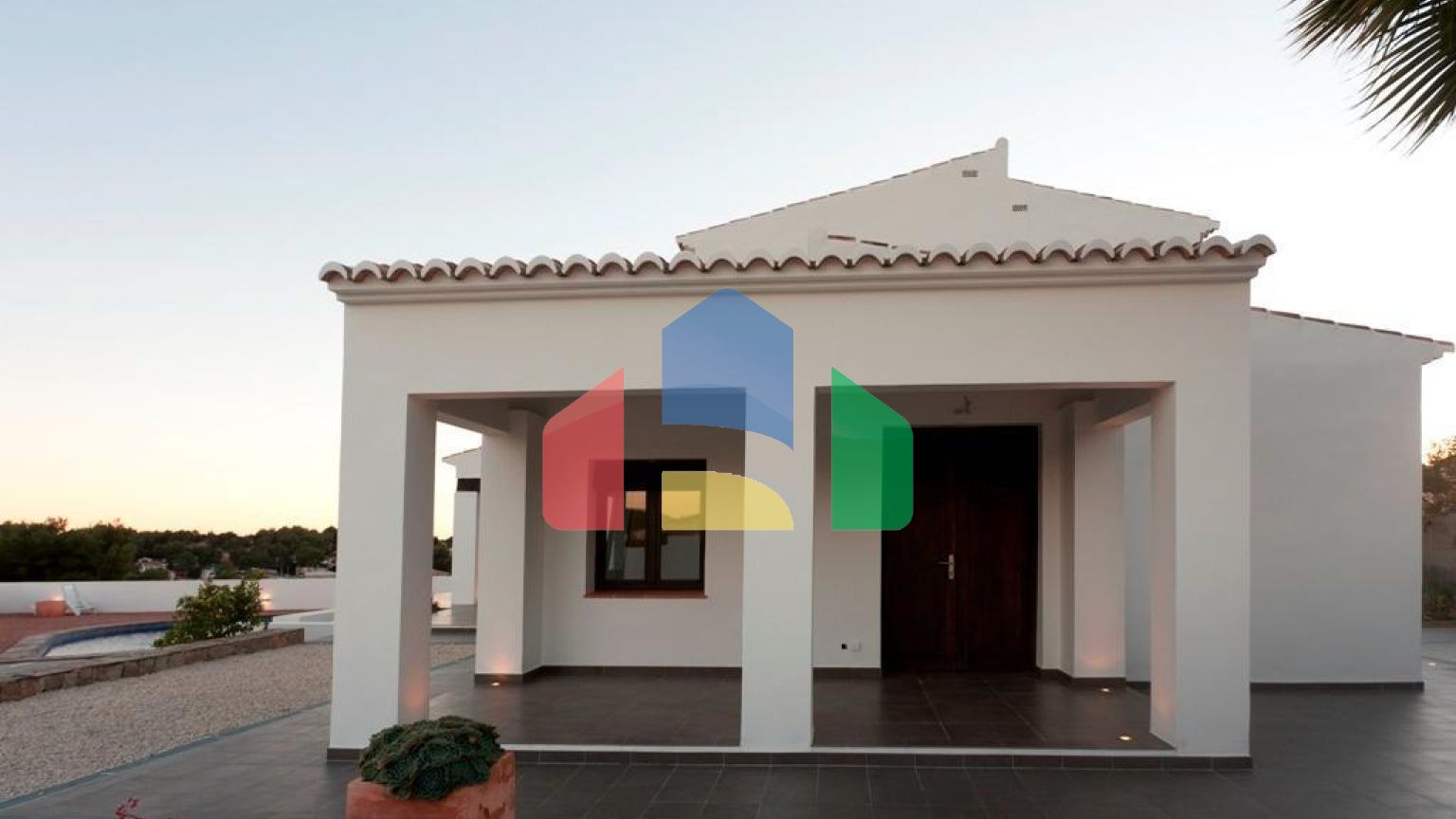 Эксклюзивная вилла в средиземноморском стиле с панорамным видом на море в Морайре (Коста-Бланка, Аликанте)