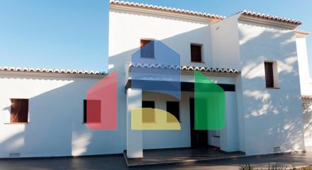 Эксклюзивная вилла в средиземноморском стиле с панорамным видом на море в Морайре (Коста-Бланка, Аликанте)