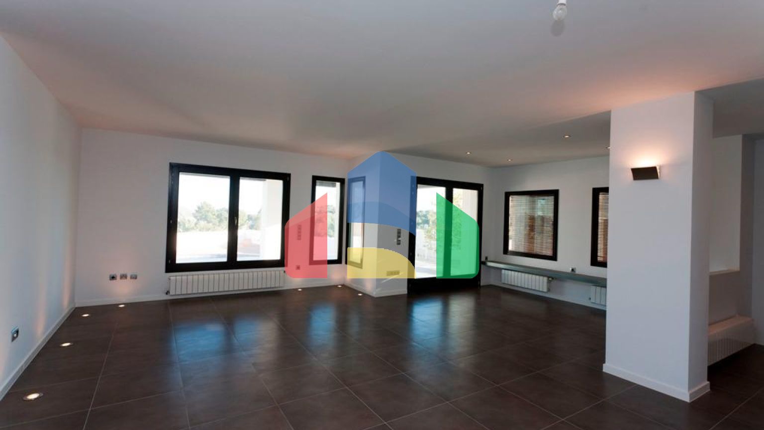 Эксклюзивная вилла в средиземноморском стиле с панорамным видом на море в Морайре (Коста-Бланка, Аликанте)