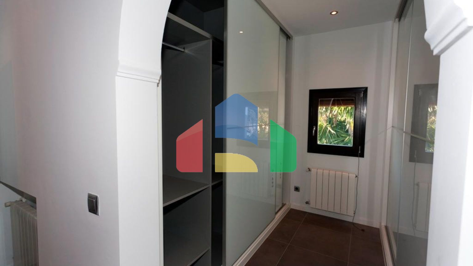 Эксклюзивная вилла в средиземноморском стиле с панорамным видом на море в Морайре (Коста-Бланка, Аликанте)