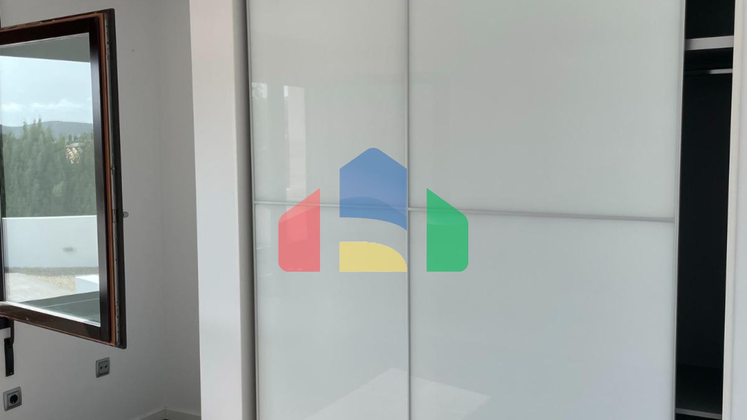 Эксклюзивная вилла в средиземноморском стиле с панорамным видом на море в Морайре (Коста-Бланка, Аликанте)