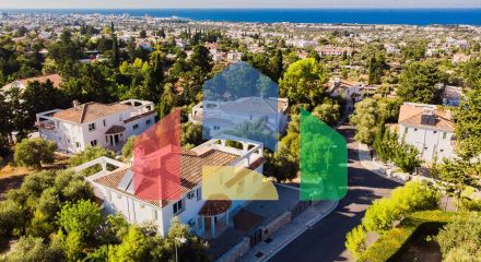 Four-bedroom villa, 220 m2, with a private pool, just 10 minutes from the sea
