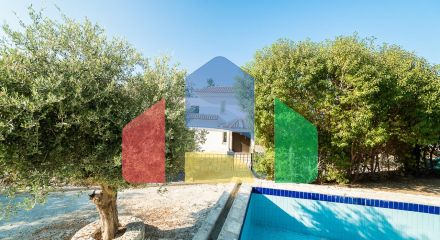 Four-bedroom villa, 220 m2, with a private pool, just 10 minutes from the sea