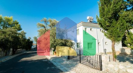 5-комнатная вилла 220 м2 с бассейном в 10 минутах от моря. 5-комнатная вилла 220 м2 с бассейном в 10 минутах от моря.