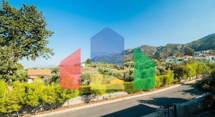 5-комнатная вилла 220 м2 с бассейном в 10 минутах от моря. 5-комнатная вилла 220 м2 с бассейном в 10 минутах от моря.