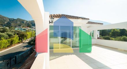 5-комнатная вилла 220 м2 с бассейном в 10 минутах от моря. 5-комнатная вилла 220 м2 с бассейном в 10 минутах от моря.