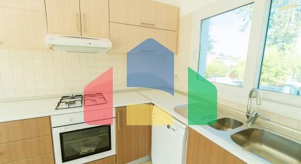 5-комнатная вилла 220 м2 с бассейном в 10 минутах от моря. 5-комнатная вилла 220 м2 с бассейном в 10 минутах от моря.