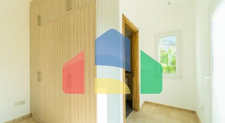 5-комнатная вилла 220 м2 с бассейном в 10 минутах от моря. 5-комнатная вилла 220 м2 с бассейном в 10 минутах от моря.