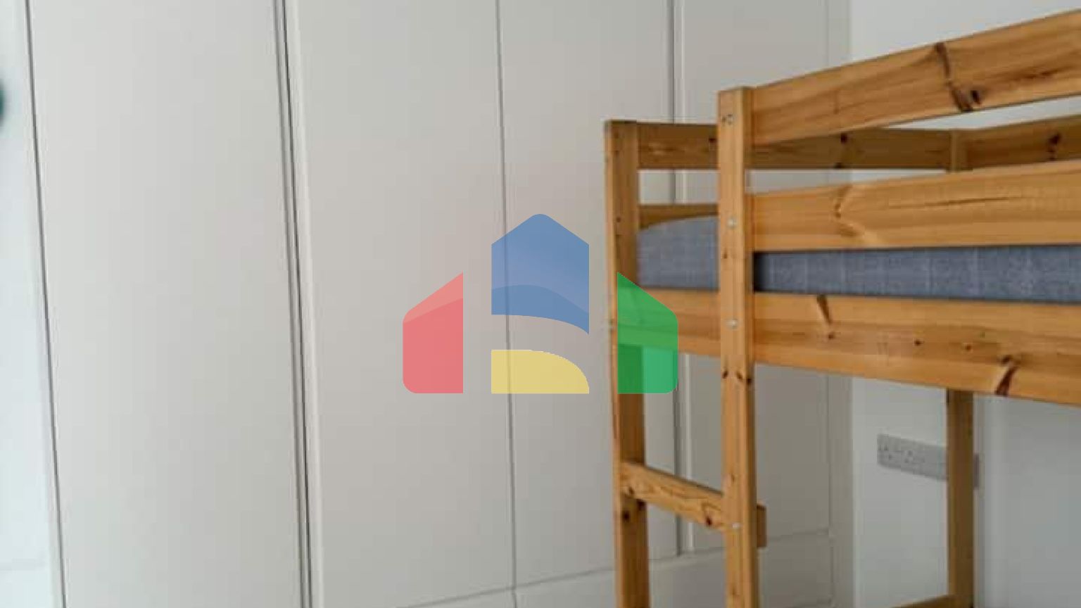 4-комнатная одноэтажная вилла 100 м2 с собственным бассейном