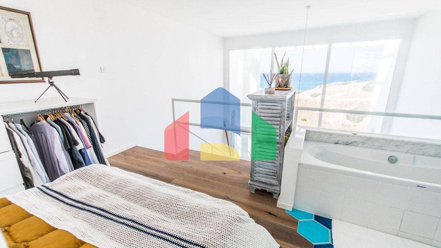 2-комнатные  апартаменты 57м2 с полной меблировкой в 100 метрах от пляжа.