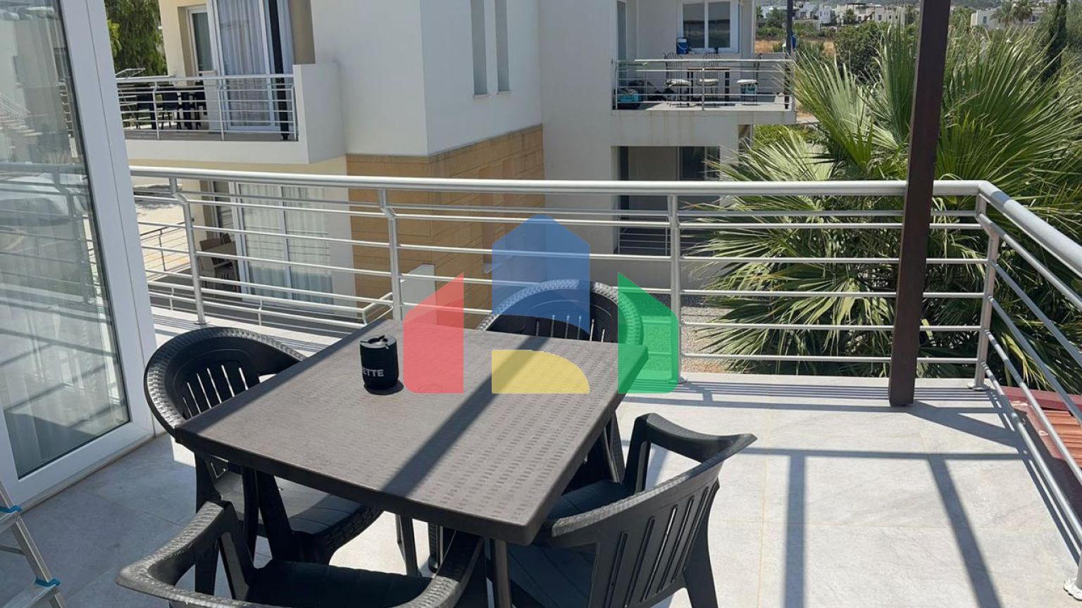 2-комнатные апартаменты 58 м2 в 500 метрах от моря