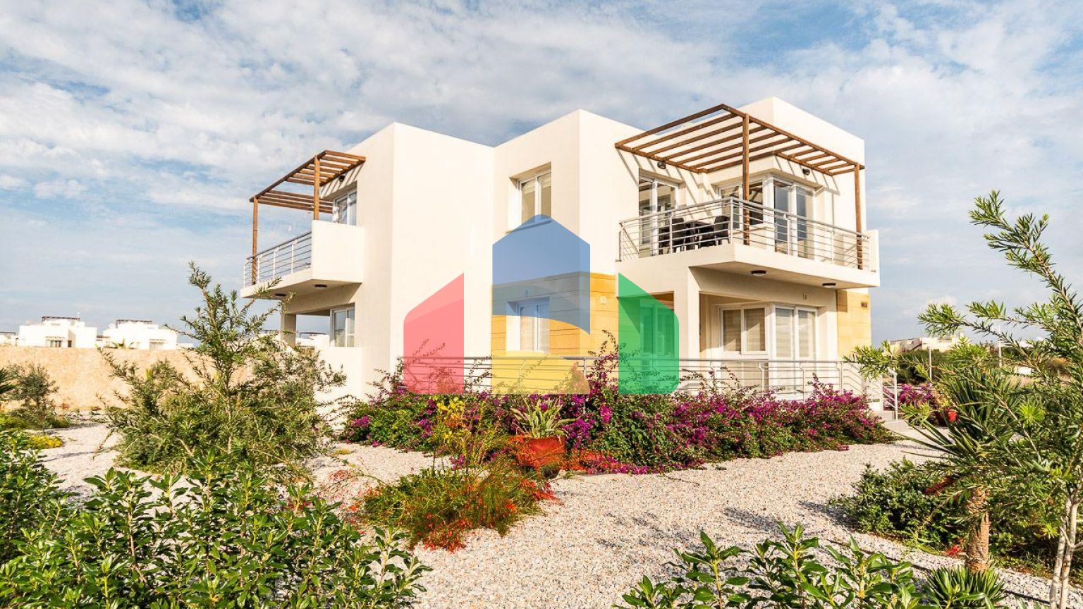 2-комнатные апартаменты 58 м2 в 500 метрах от моря