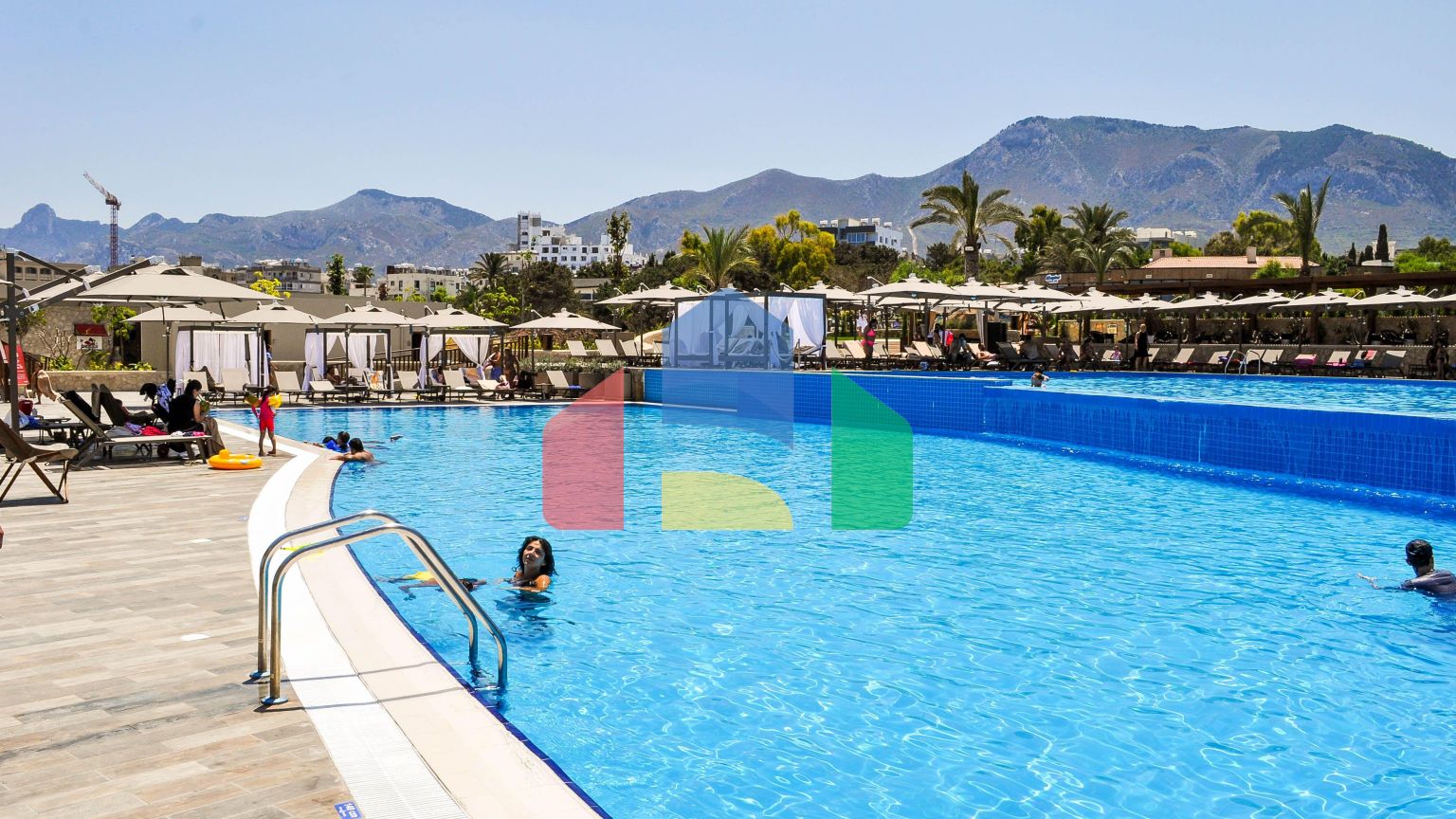 2-комнатные апартаменты 57м2 в 10 минутах от моря.