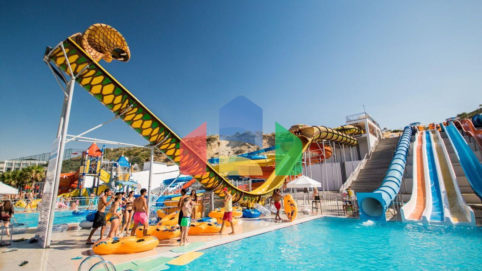 3-комнатные апартаменты 71м2 в 10 минутах от моря.