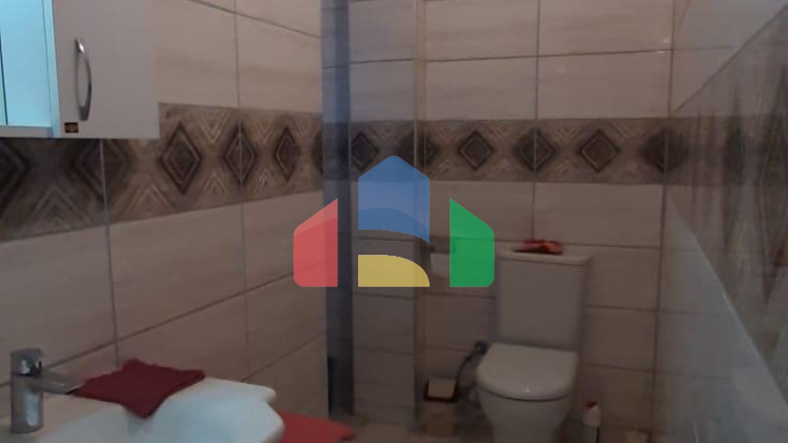 3-комнатная вилла объединенного типа 130 м2 в 5 минутах от пляжа