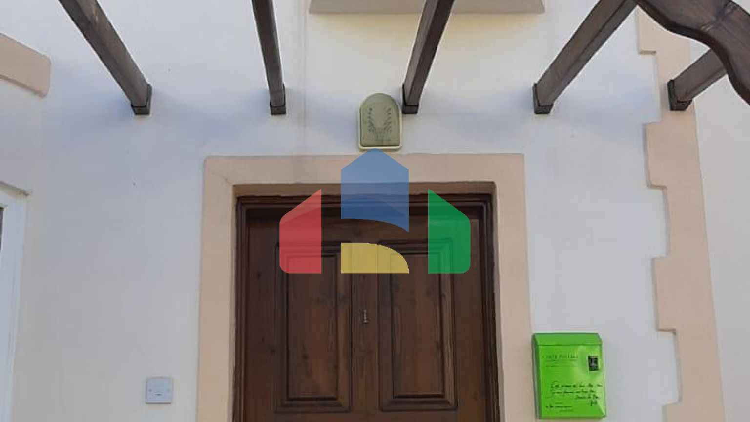 3-комнатная вилла объединенного типа 130 м2 в 5 минутах от пляжа