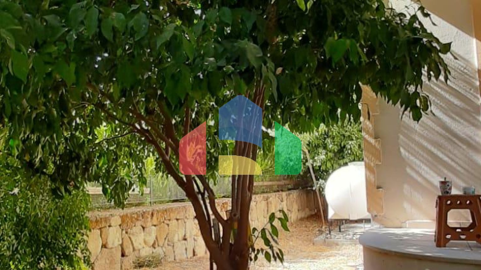 3-комнатная вилла объединенного типа 130 м2 в 5 минутах от пляжа