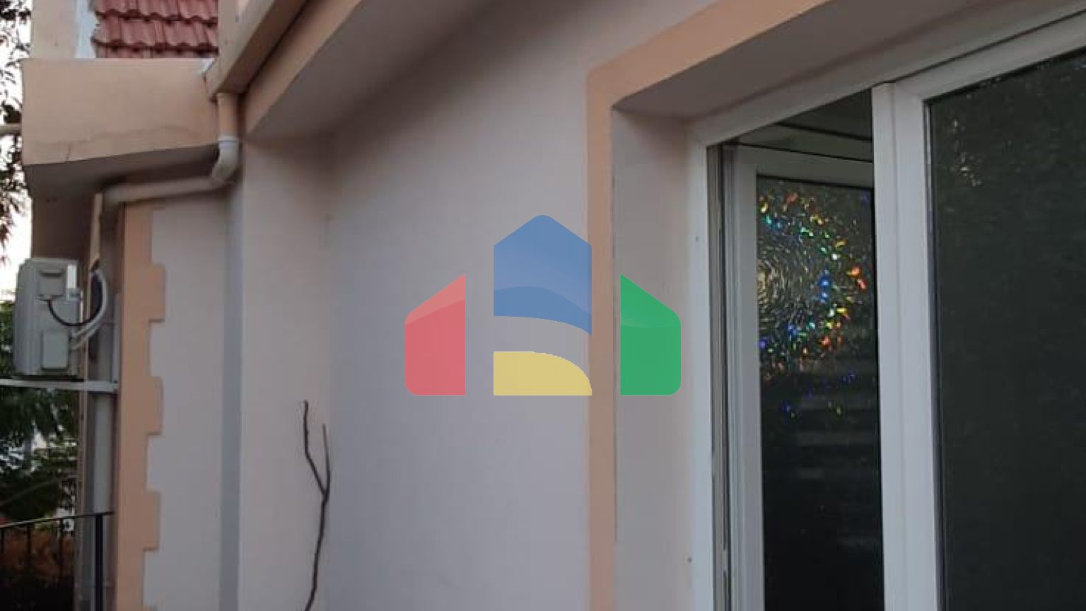 3-комнатная вилла объединенного типа 130 м2 в 5 минутах от пляжа