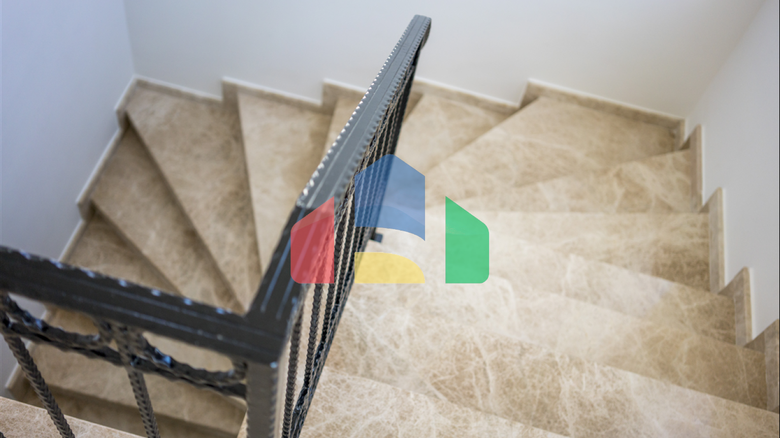 4-комнатная вилла 180м2 с собственным бассейном на первой линии от моря