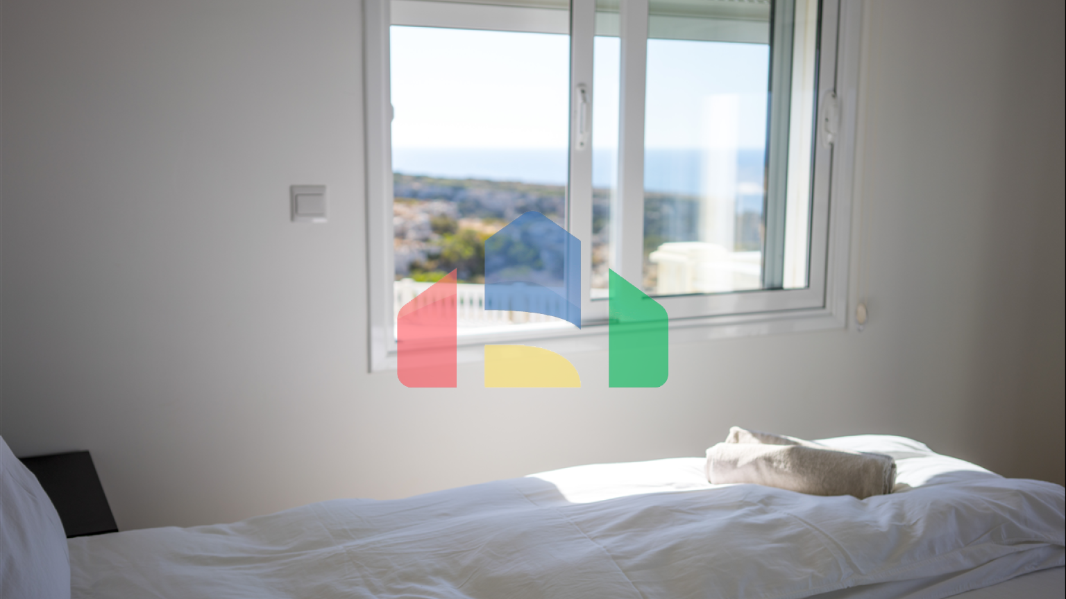 4-комнатная вилла 180м2 с собственным бассейном на первой линии от моря