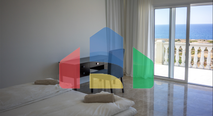 4-комнатная вилла 180м2 с собственным бассейном на первой линии от моря