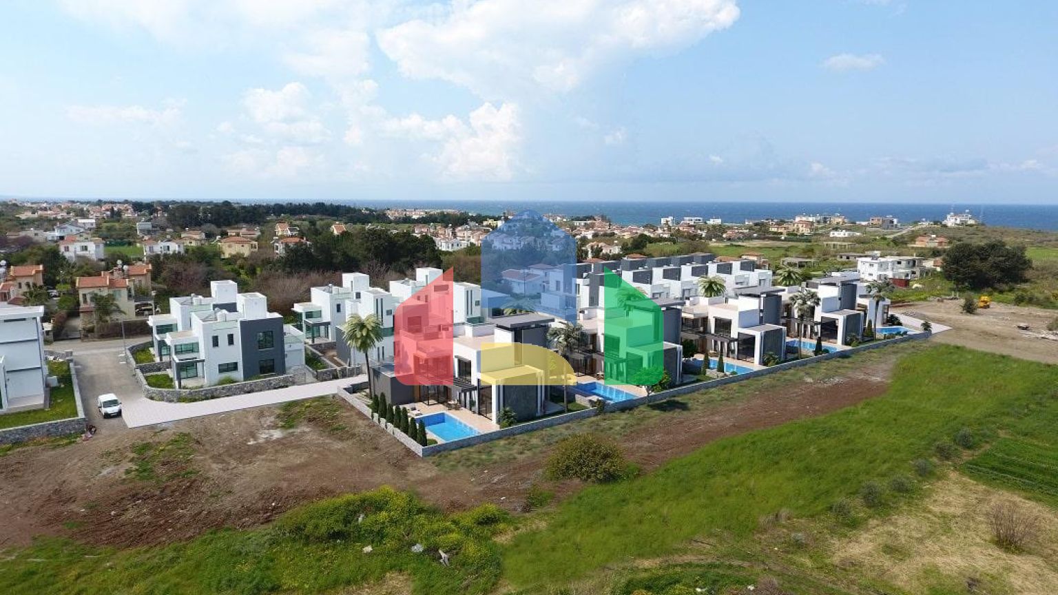 4-комнатная вилла 170м2 (+30 м2 терраса) у пляжа 