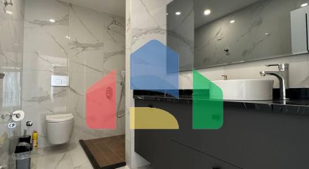 5-комнатная вилла 304 м2 (+30 м2 терраса) у пляжа 