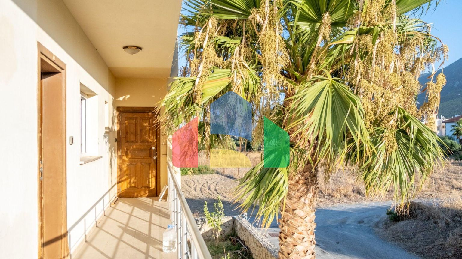 2-комнатные апартаменты 50 м2 в 250 метрах от пляжа