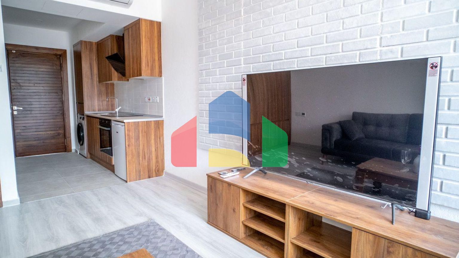 Готовая студия 43 м2 в 5 минутах от пляжа