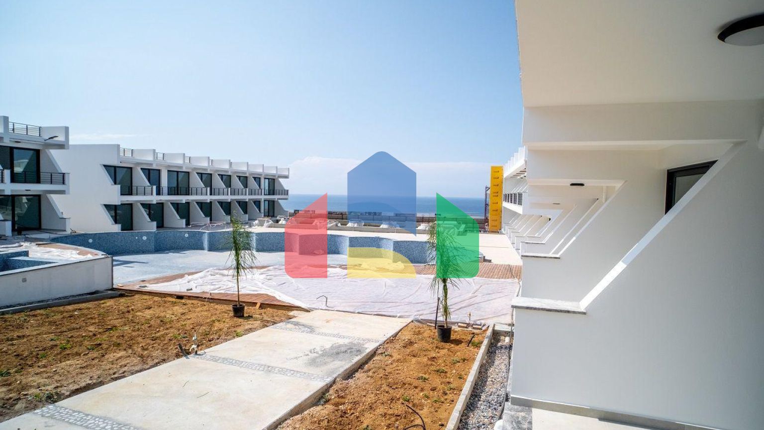 Готовая студия 43 м2 в 5 минутах от пляжа