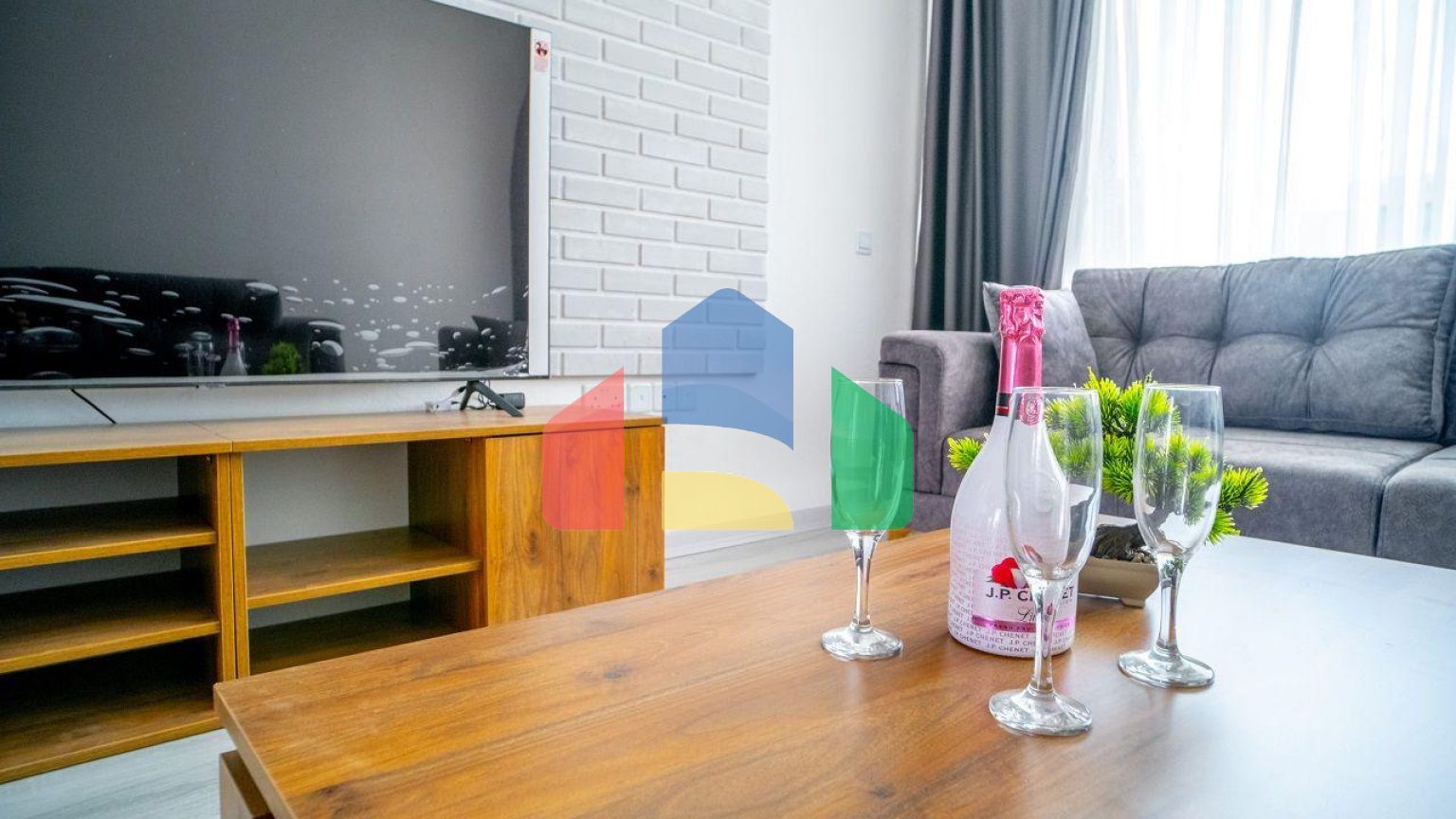 Готовая студия 43 м2 в 5 минутах от пляжа