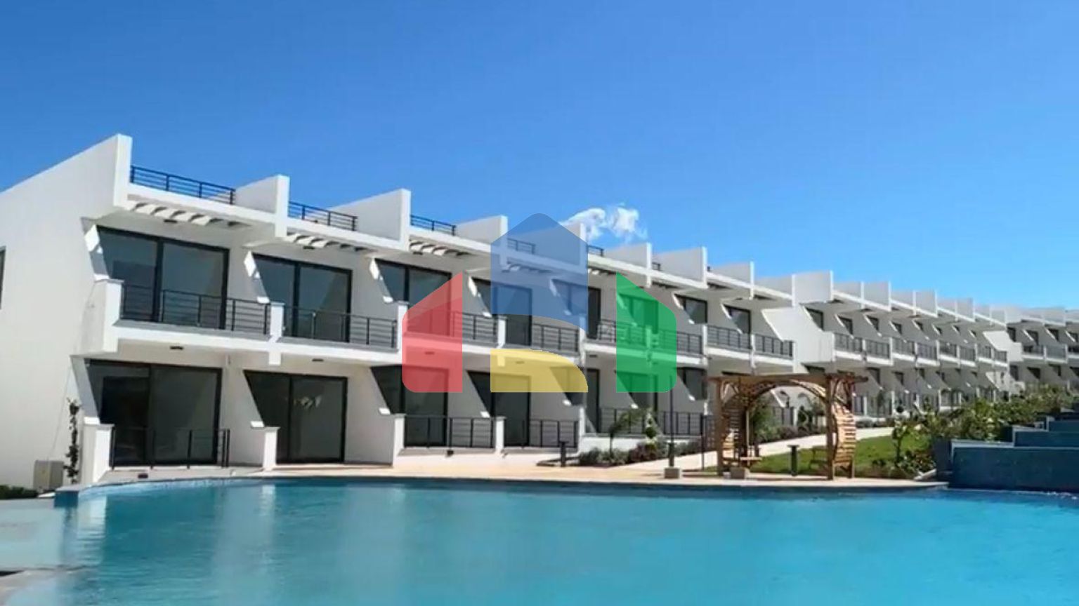 Готовая студия 43 м2 в 5 минутах от пляжа