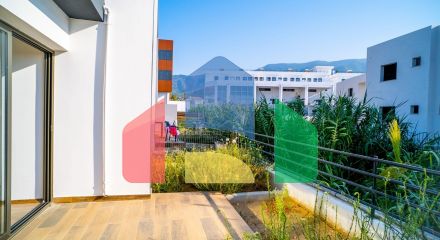 3-комнатный таунхаус 124 м2 с собственным участком земли в 200 метрах от пляжа