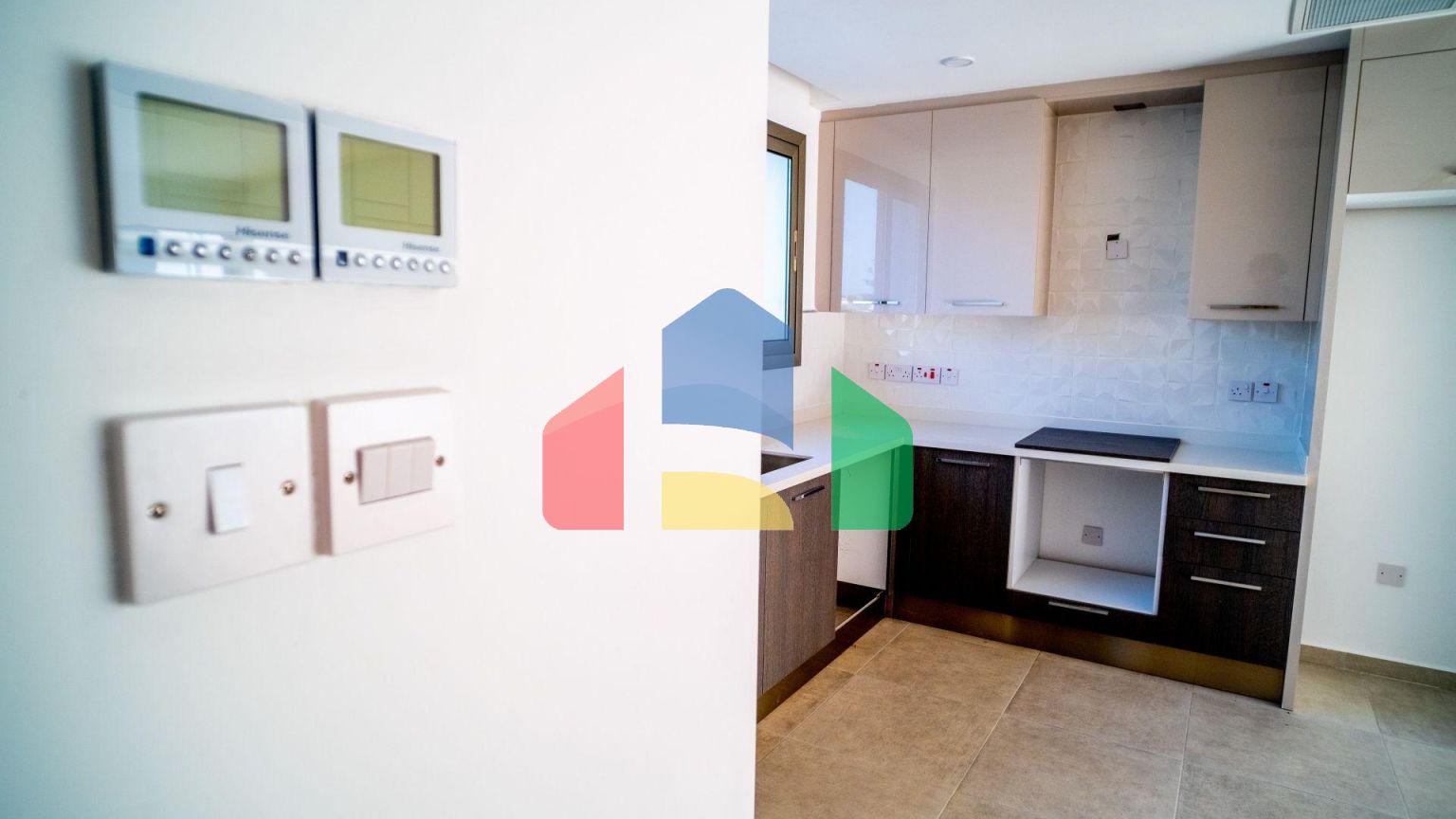 3-комнатный таунхаус 124 м2 с собственным участком земли в 200 метрах от пляжа