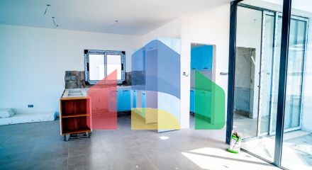 4-комнатная вилла 212 м2 с собственным участком земли в 300 метрах от песчаного пляжа 4-комнатная вилла 212 м2 с собственным участком земли в 300 метрах от песчаного пляжа