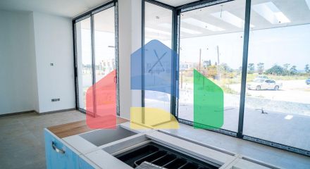 4-комнатная вилла 212 м2 с собственным участком земли в 300 метрах от песчаного пляжа 4-комнатная вилла 212 м2 с собственным участком земли в 300 метрах от песчаного пляжа