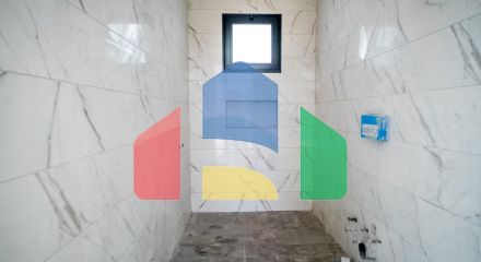 4-комнатная вилла 212 м2 с собственным участком земли в 300 метрах от песчаного пляжа 4-комнатная вилла 212 м2 с собственным участком земли в 300 метрах от песчаного пляжа