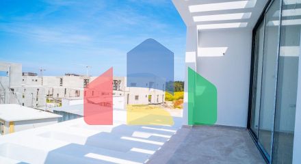 4-комнатная вилла 212 м2 с собственным участком земли в 300 метрах от песчаного пляжа 4-комнатная вилла 212 м2 с собственным участком земли в 300 метрах от песчаного пляжа