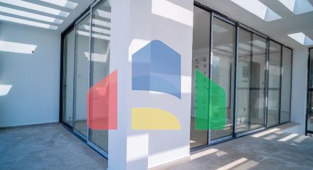 4-комнатная вилла 212 м2 с собственным участком земли в 300 метрах от песчаного пляжа 4-комнатная вилла 212 м2 с собственным участком земли в 300 метрах от песчаного пляжа