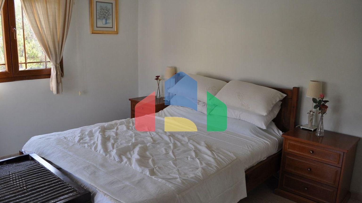 5-комнатная вилла 200 м2 с бассейном в 100 метрах от пляжа