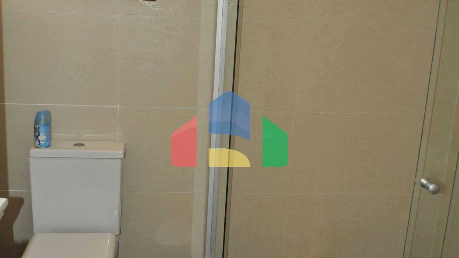 5-комнатная вилла 200 м2 с бассейном в 100 метрах от пляжа