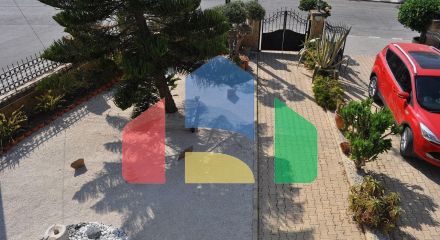 5-комнатная вилла 200 м2 с бассейном в 100 метрах от пляжа 5-комнатная вилла 200 м2 с бассейном в 100 метрах от пляжа