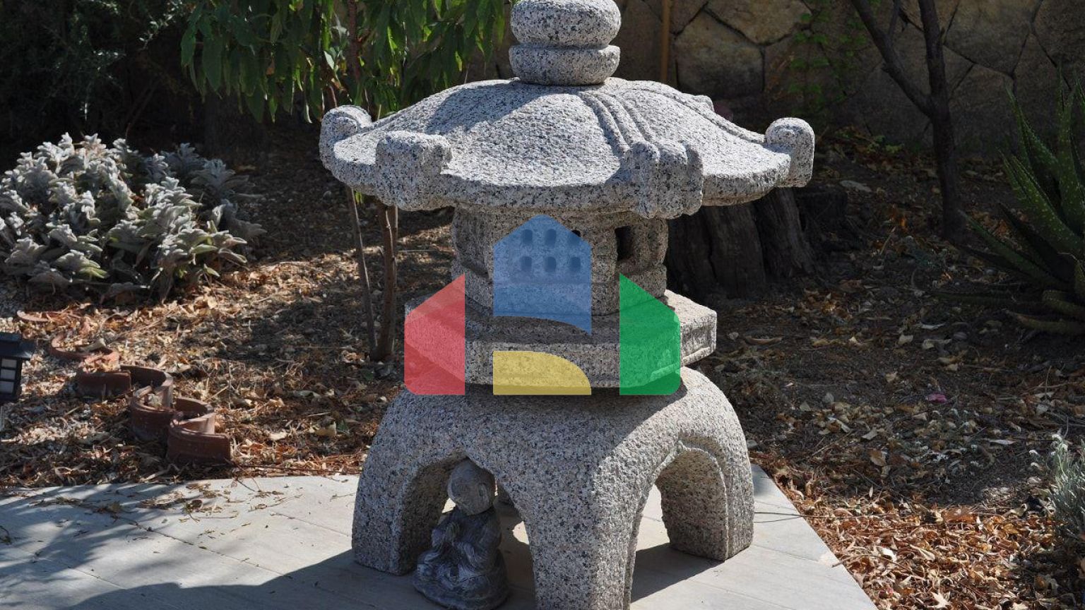 5-комнатная вилла 200 м2 с бассейном в 100 метрах от пляжа