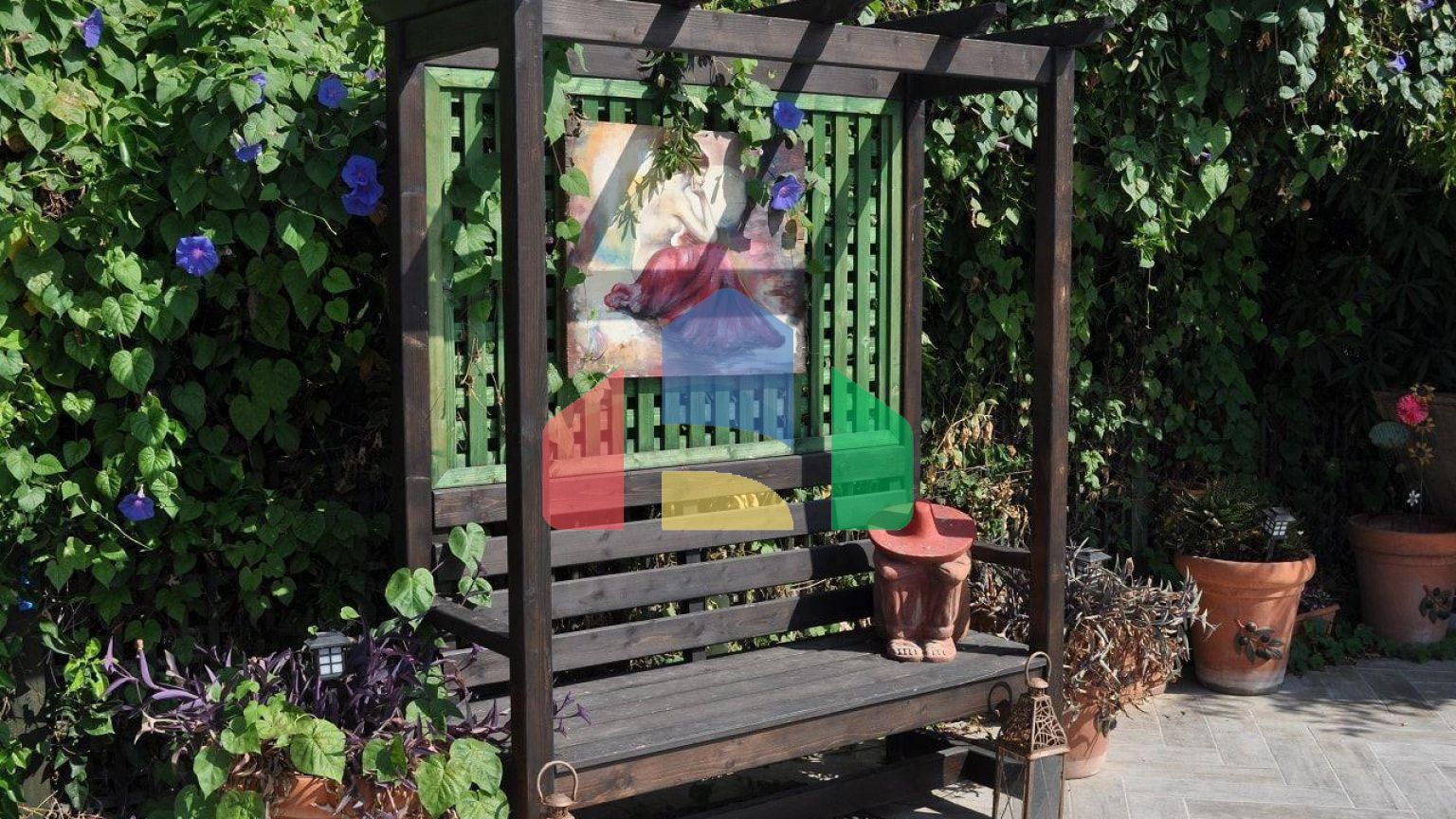 5-комнатная вилла 200 м2 с бассейном в 100 метрах от пляжа