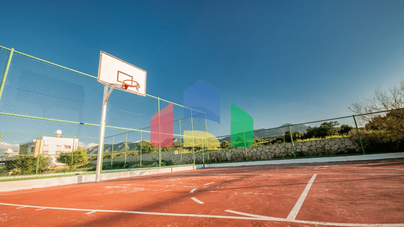 Апартаменты 1+1( 60 м2 ) с террасой  на первой береговой линии