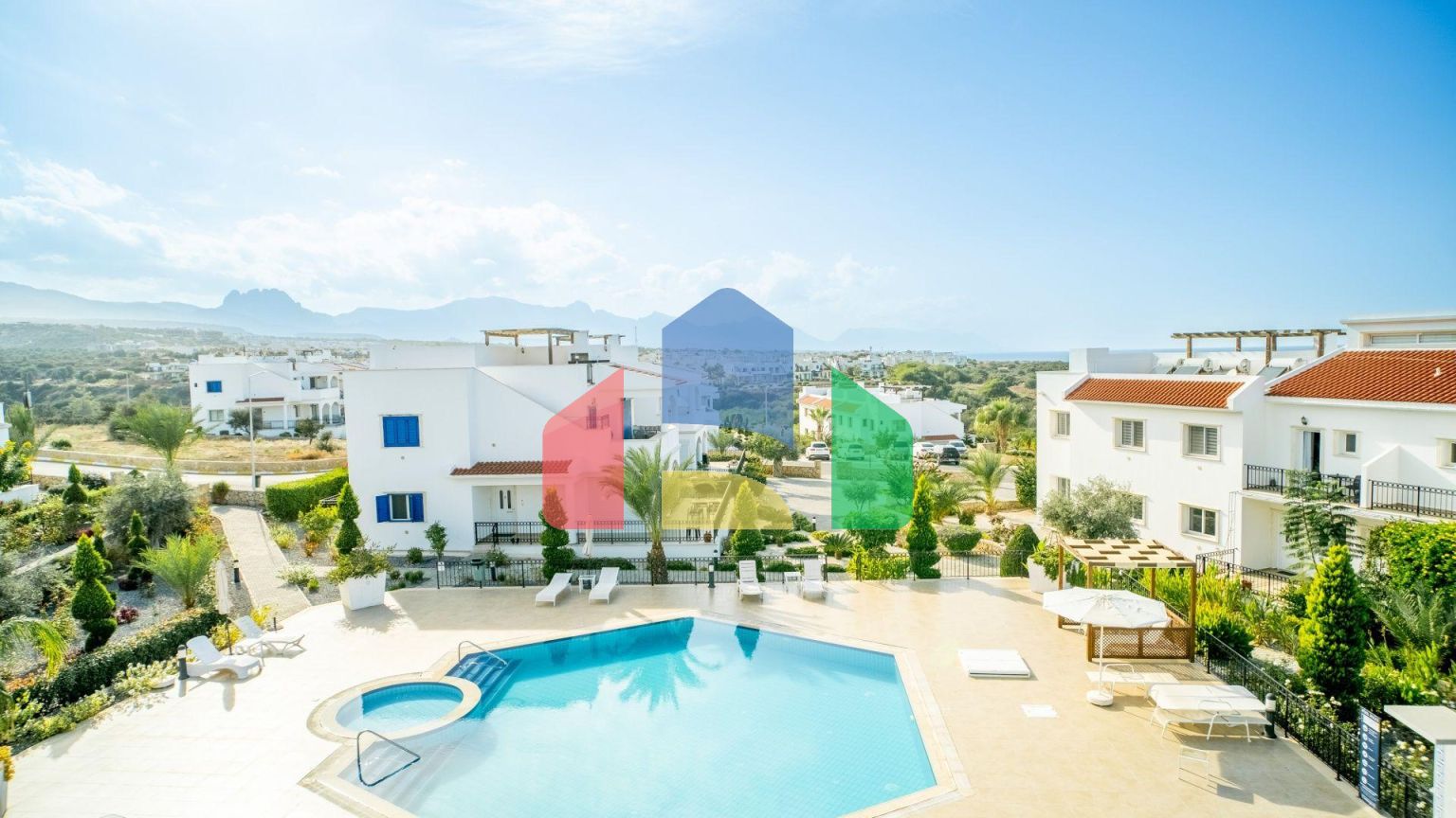 Апартаменты 1+1( 60 м2 ) с террасой  на первой береговой линии